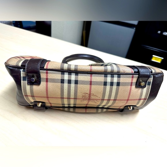 WOW - Authentic Burberry Satchel = GREAT FOR DATE NIGHT OR GIRL NIGHT OUT! WOW!! - Picture 9 of 14